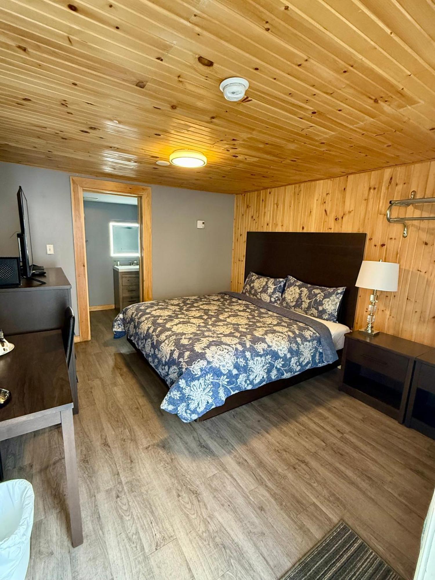 Mackenzie Motel & Cottages เชลเบิร์น ภายนอก รูปภาพ