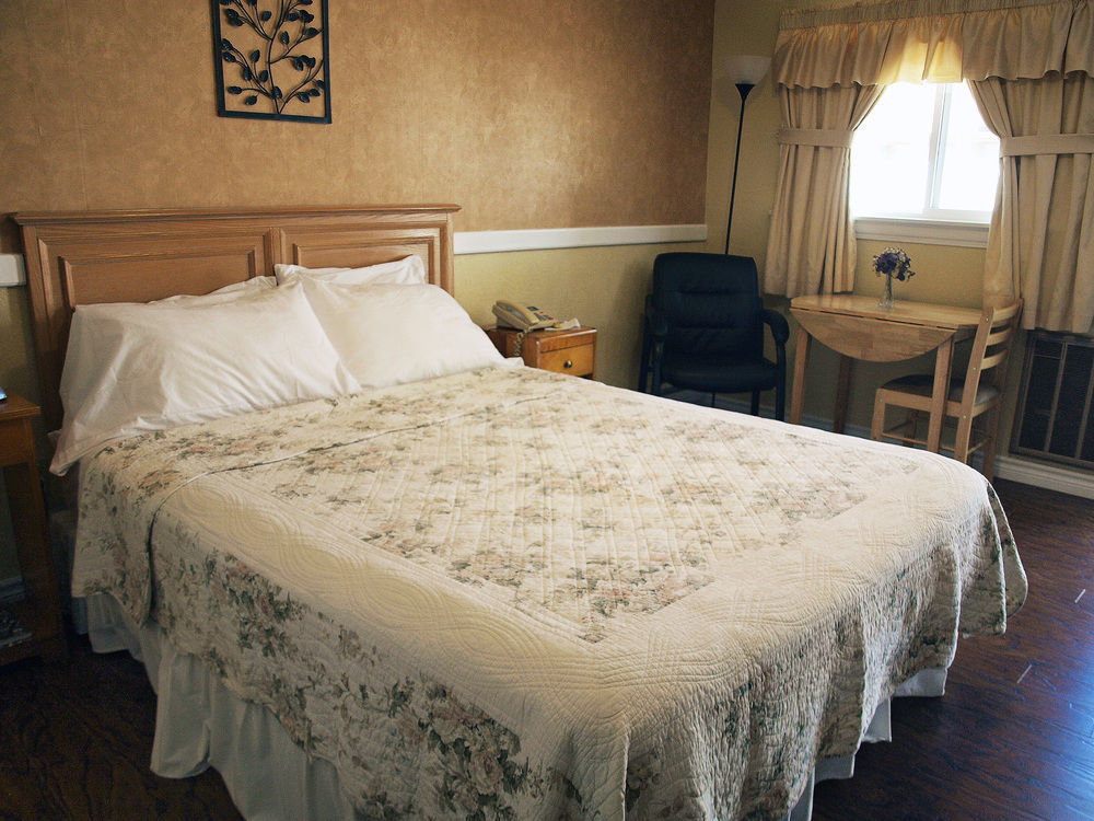Mackenzie Motel & Cottages เชลเบิร์น ภายนอก รูปภาพ