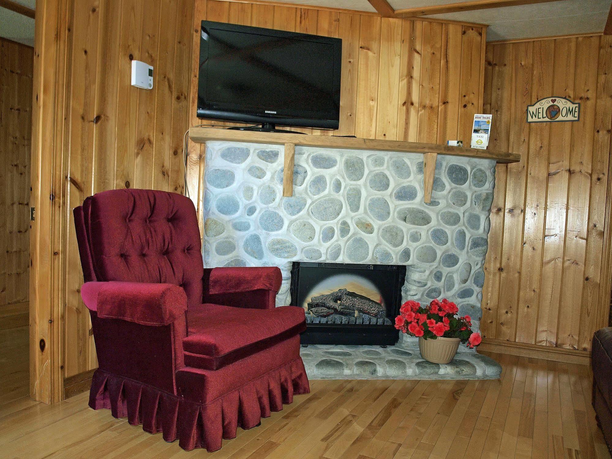 Mackenzie Motel & Cottages เชลเบิร์น ภายนอก รูปภาพ