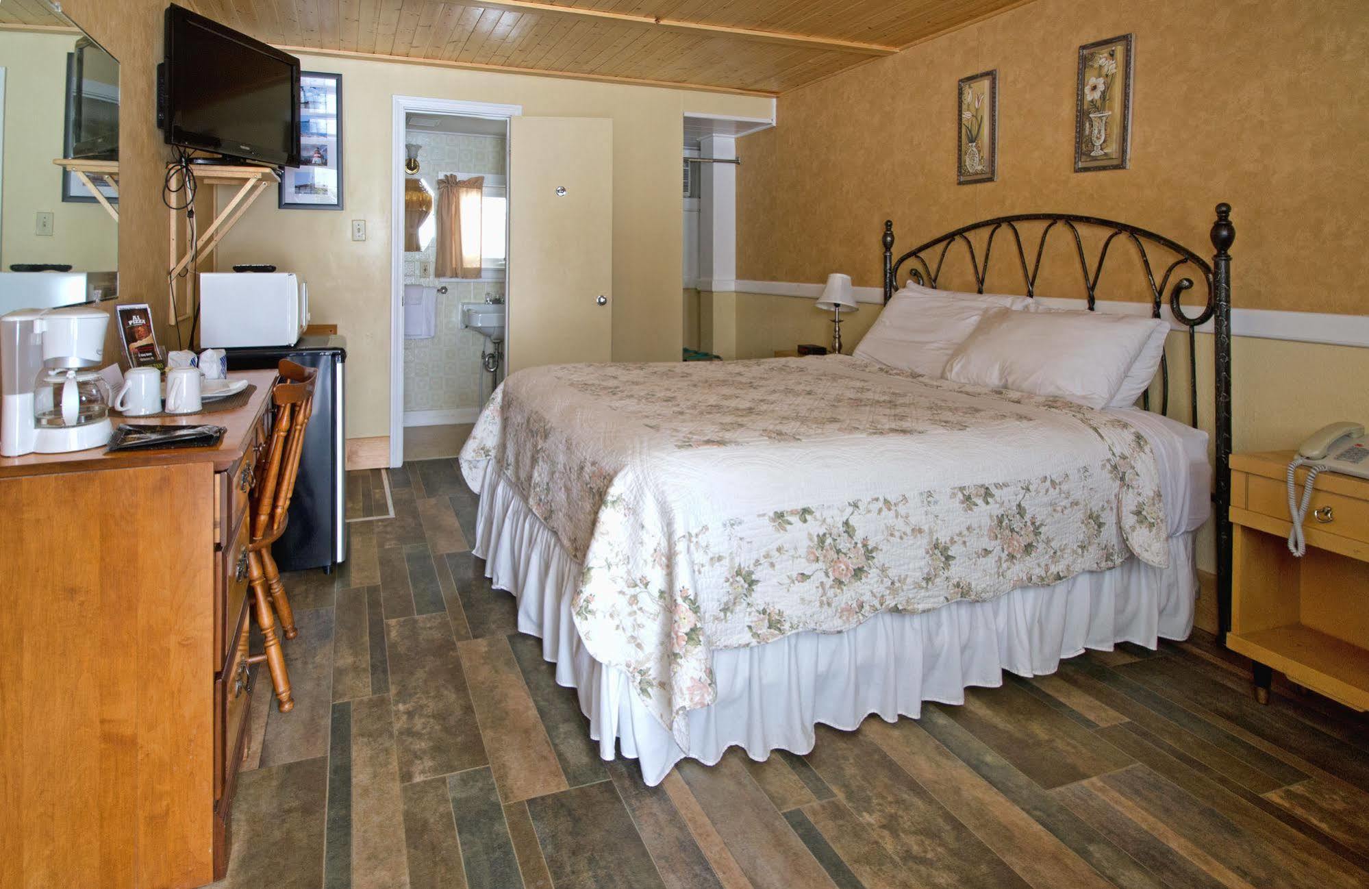Mackenzie Motel & Cottages เชลเบิร์น ภายนอก รูปภาพ